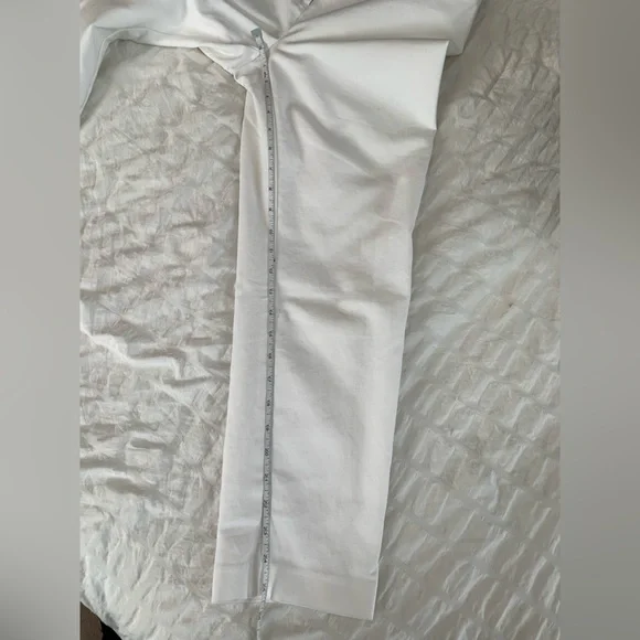 Liz Claiborne White Cropped Pants - Picture 14 of 16